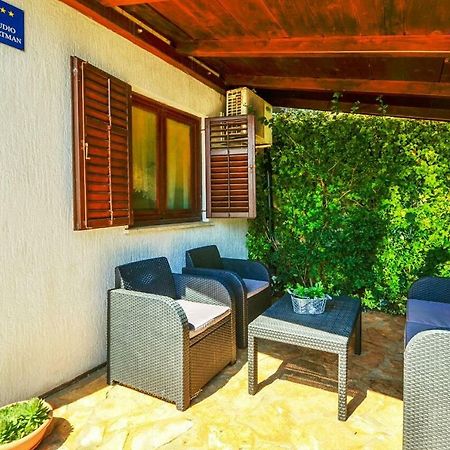 The Big Smile Apartments Pula Exterior foto