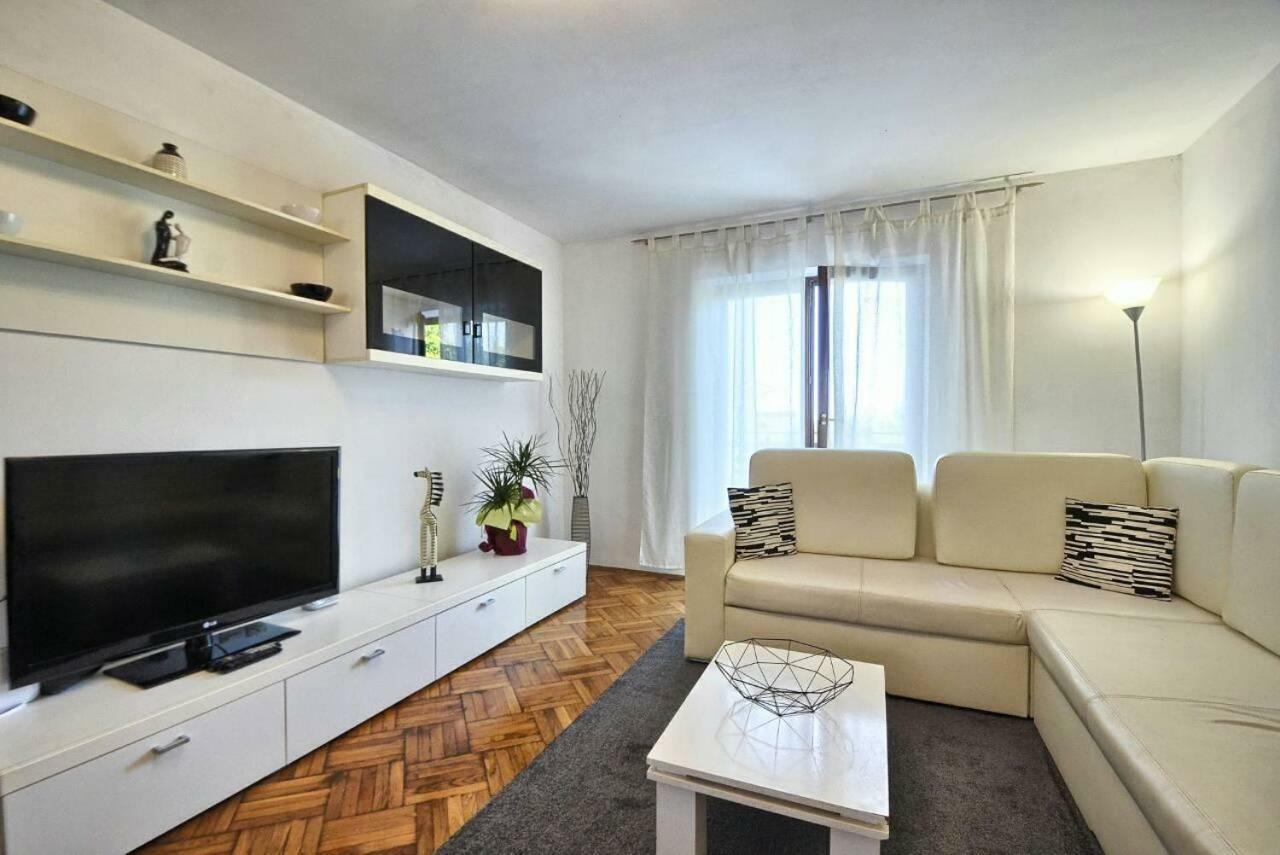 The Big Smile Apartments Pula Exterior foto